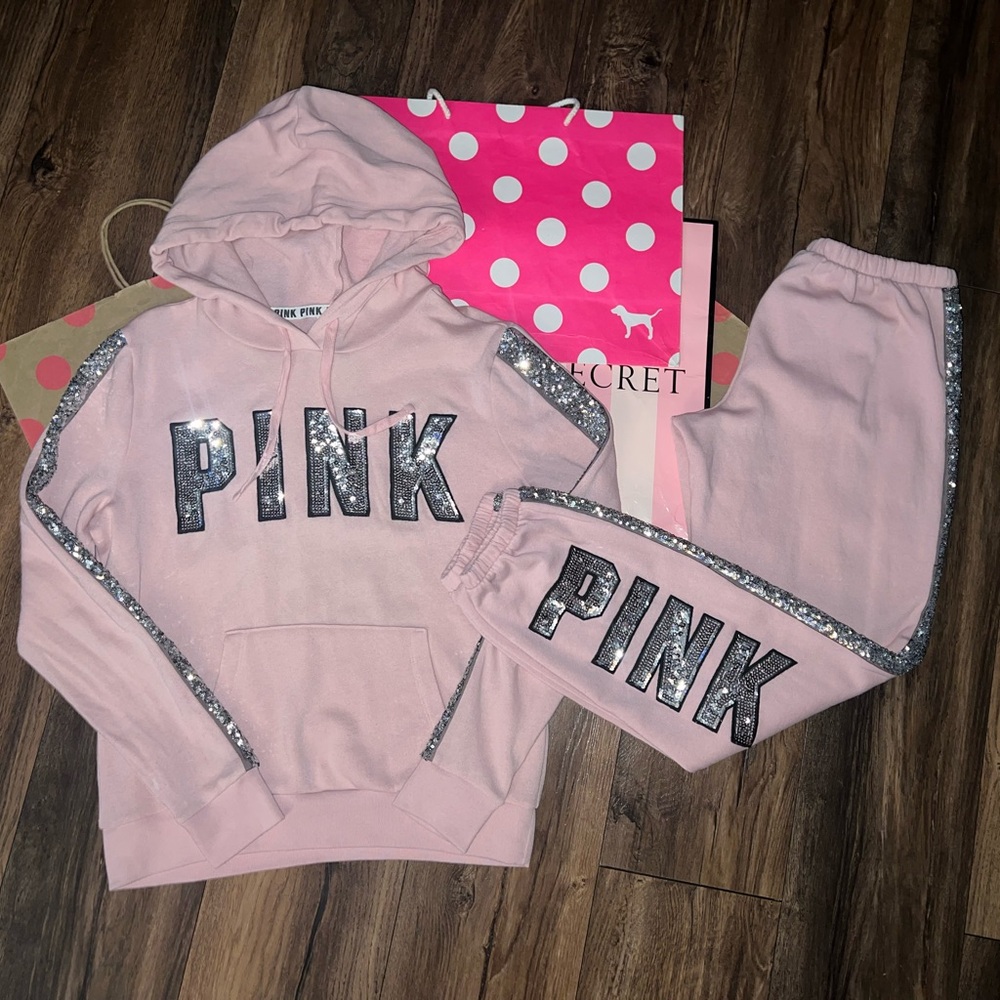 VS PINK Size SMALL RARE HTF Baby Pink Mega Bling Set. - Picture 16 of 16